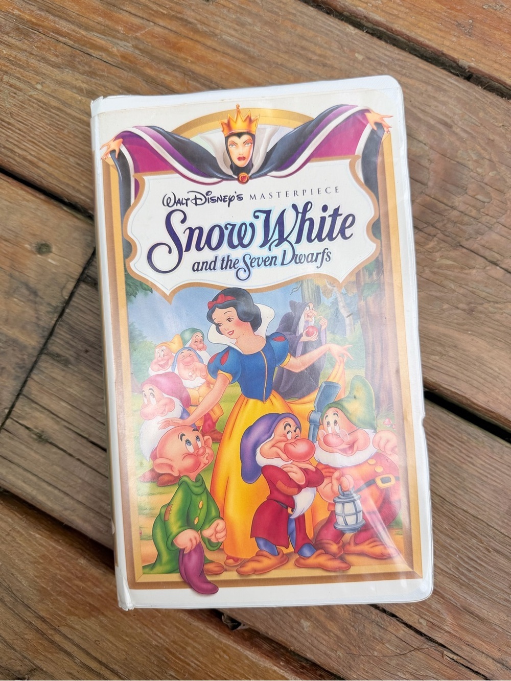 Walt Disney Home Video Snow White & the Seven Dwarfs VHS NTSC G Hi-Fi